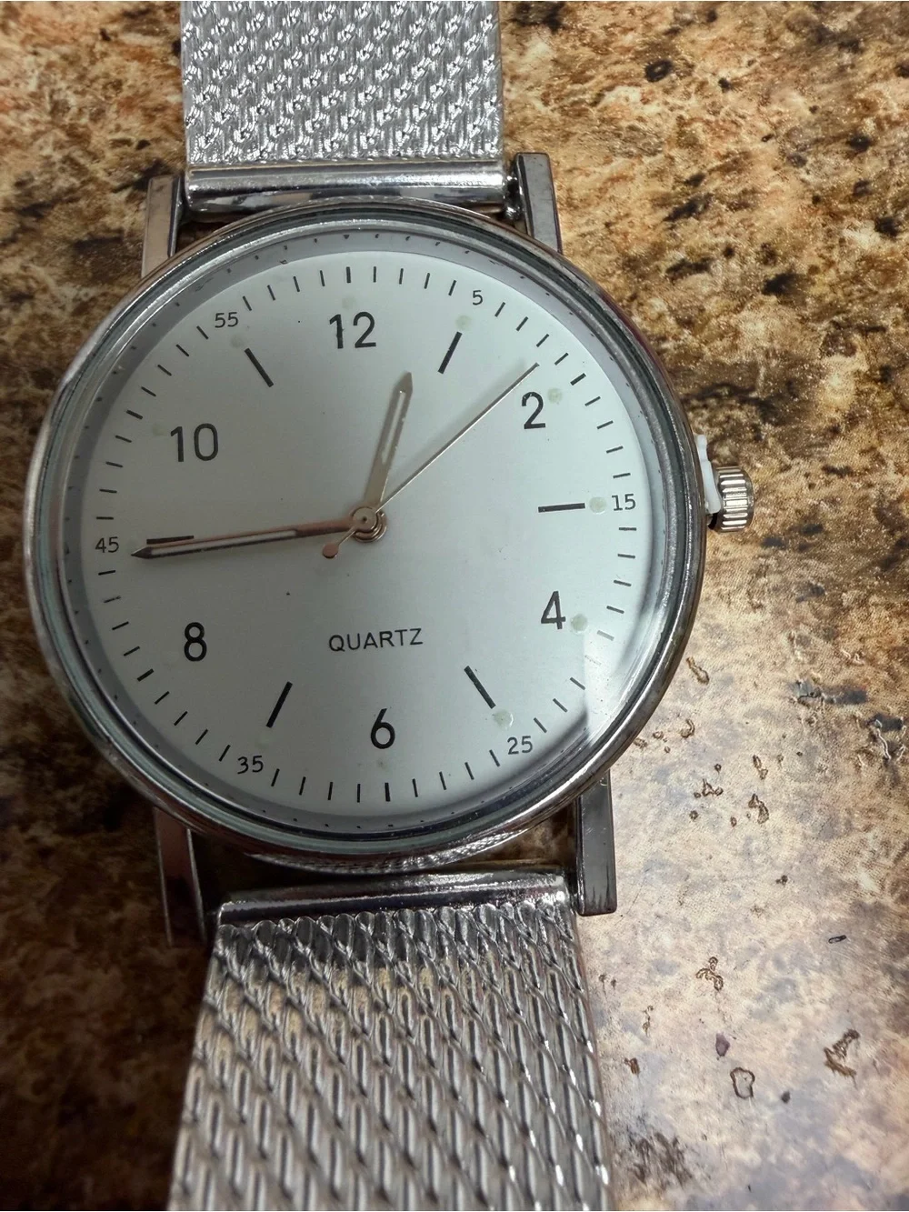 Unbranded Silver Tone Quartz Watch White Dial Mesh Band Minimalist